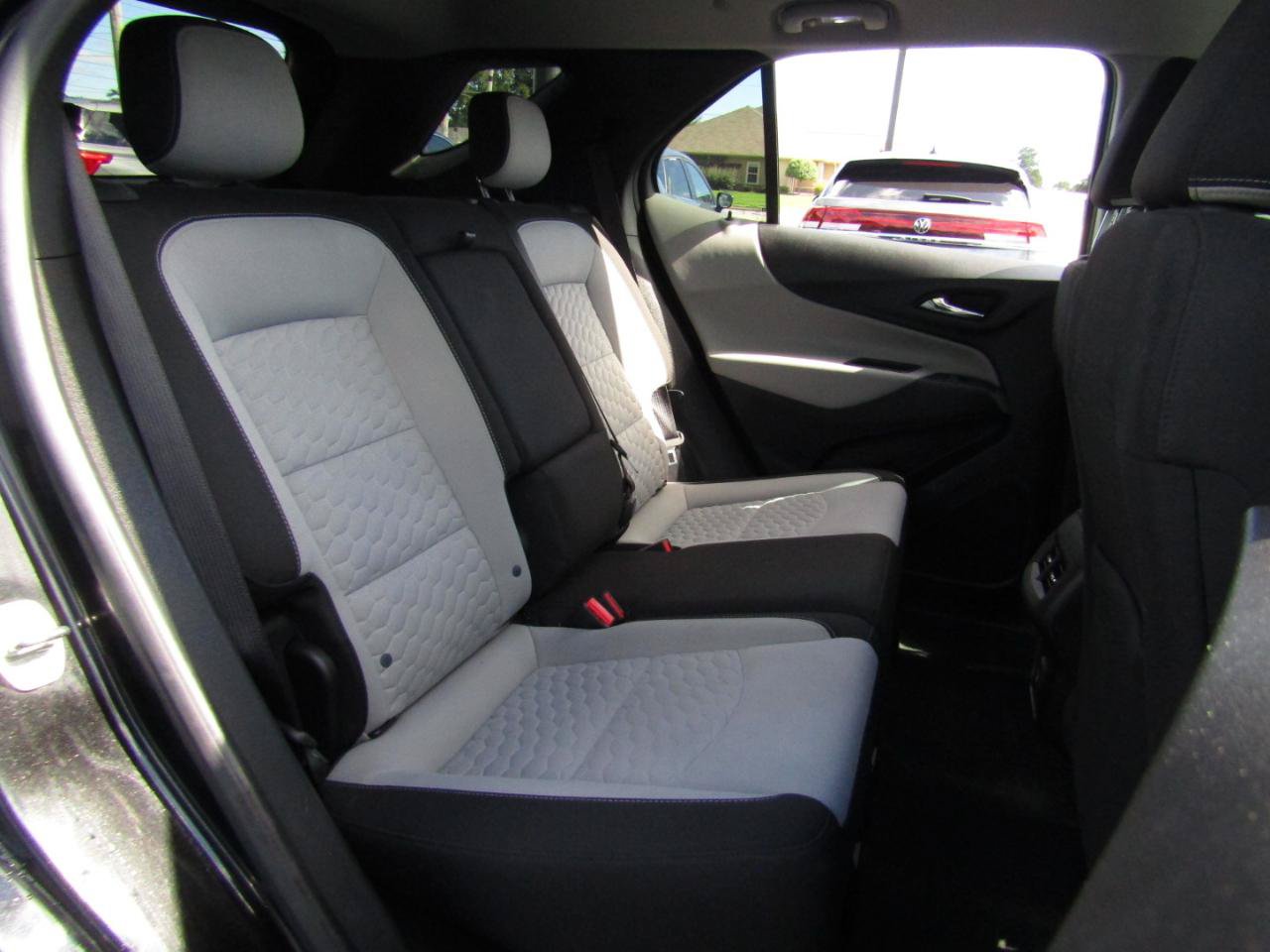 Used 2020 Chevrolet Equinox LS w/ LS Convenience Package FWD image 21