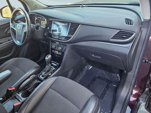 Used 2018 Buick Encore Preferred image 31