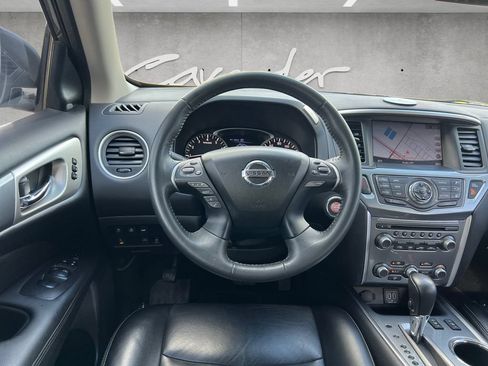 Used 2018 Nissan Pathfinder 4WD image 21