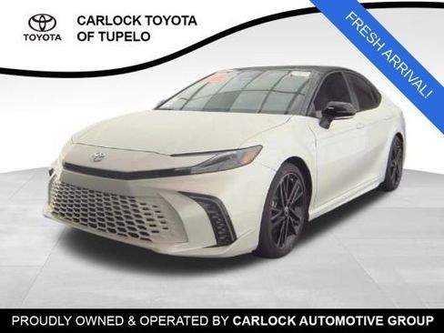 Used 2025 Toyota Camry XSE FWD image 1