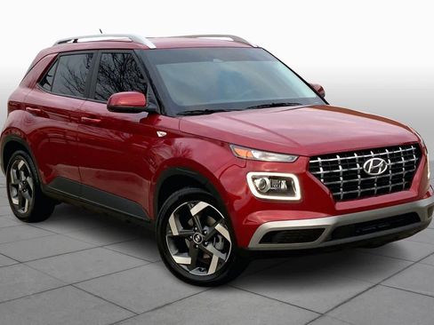 Certified 2025 Hyundai Venue Limited image 2