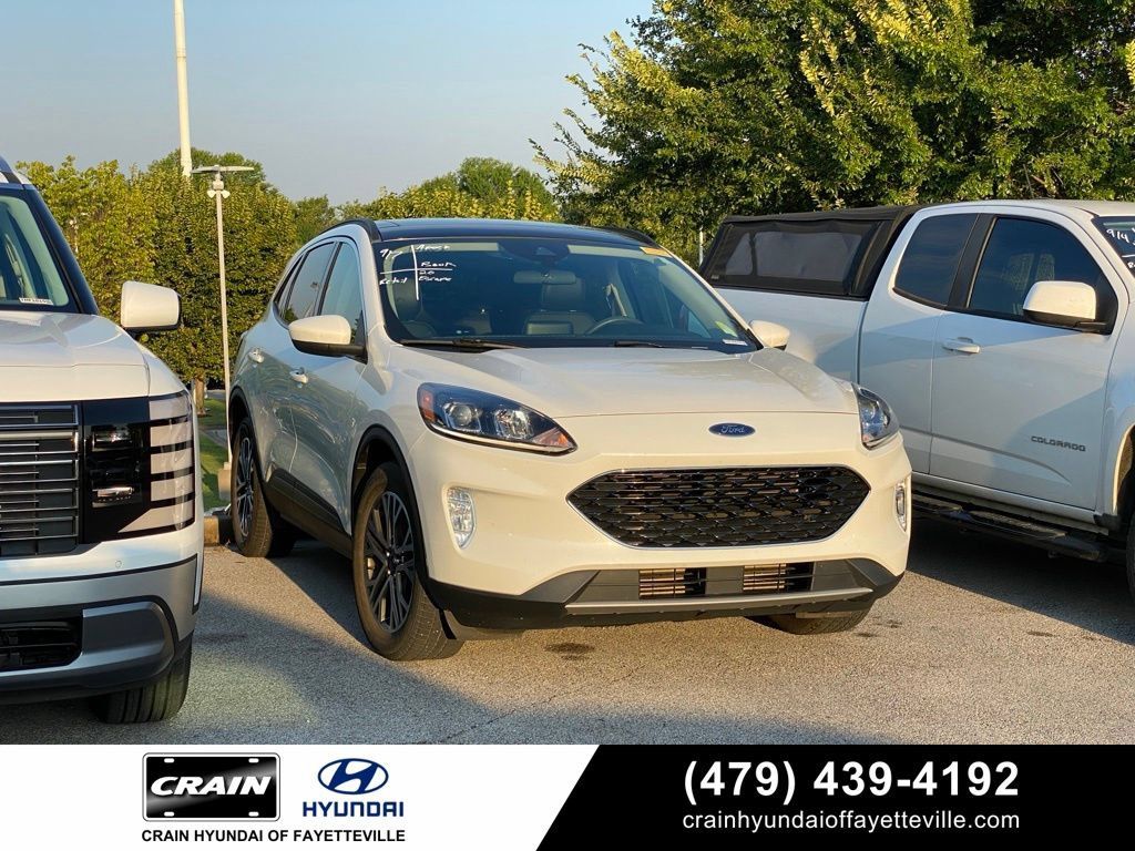 Used 2020 Ford Escape SEL AWD/4WD image 1