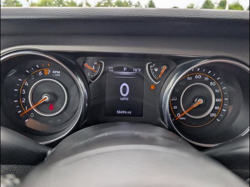 Used 2023 Jeep Gladiator Sport AWD/4WD image 13