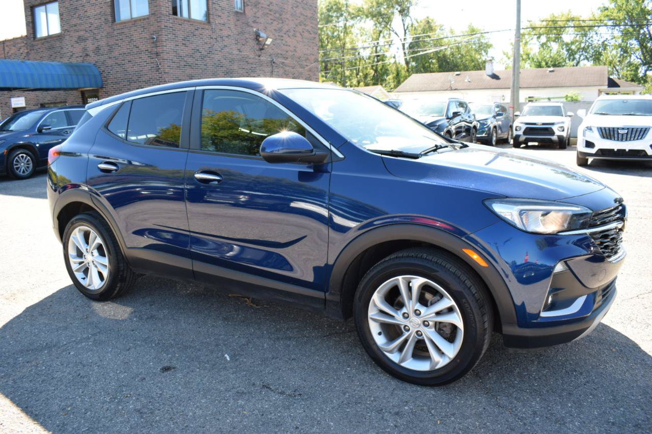Used 2023 Buick Encore GX Preferred w/ Cold Weather Comfort Package FWD image 6