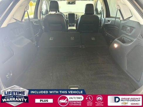 Used 2024 Ford Edge Titanium image 39