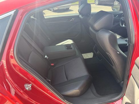 Used 2019 Honda Accord Sport image 28