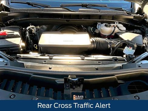 Certified 2024 Chevrolet Suburban Z71 w/ Luxury Package image 37