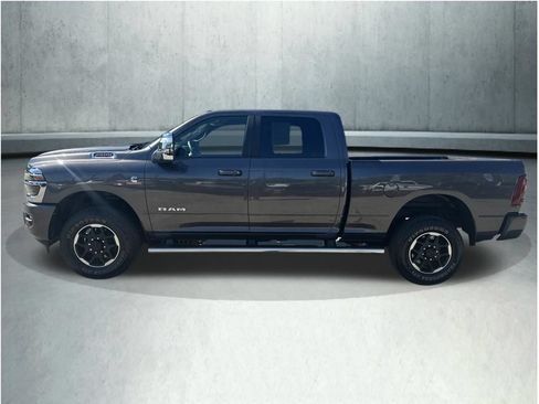 Used 2026 RAM 2500 Laramie AWD/4WD image 2