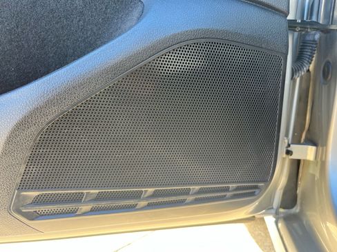 Used 2016 Volkswagen Golf S image 10