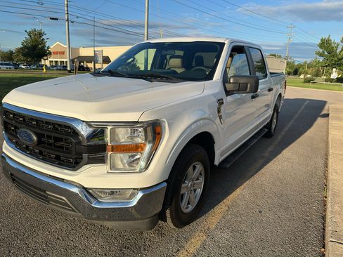 Used 2021 Ford F150 XLT w/ Trailer Tow Package RWD image 8