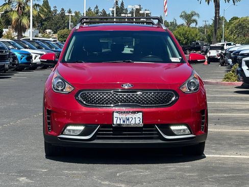 Used 2017 Kia Niro Touring FWD image 10