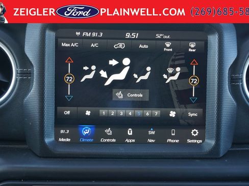 Used 2023 Jeep Wrangler Unlimited Sahara w/ Cold Weather Group AWD/4WD image 19