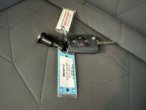 Used 2025 Volkswagen Jetta Sport FWD image 32