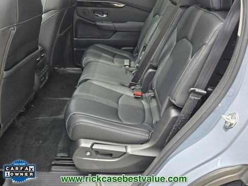 Used 2023 Honda Pilot Touring image 12
