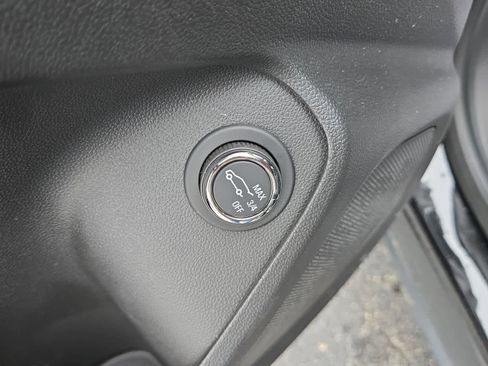 New 2025 Chevrolet TrailBlazer LT w/ Convenience Package image 13