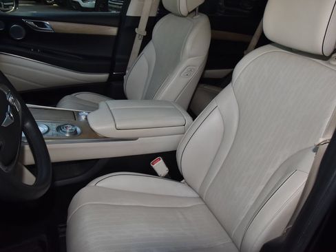 Used 2022 Genesis GV80 2.5T w/ Advanced Package 02 AWD/4WD image 33