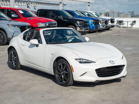 Used 2018 MAZDA MX-5 Miata RF Grand Touring image 38