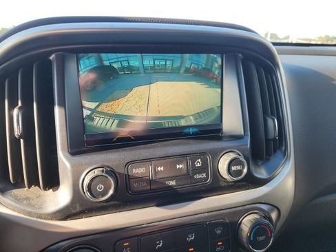 Used 2018 Chevrolet Colorado LT AWD/4WD image 25
