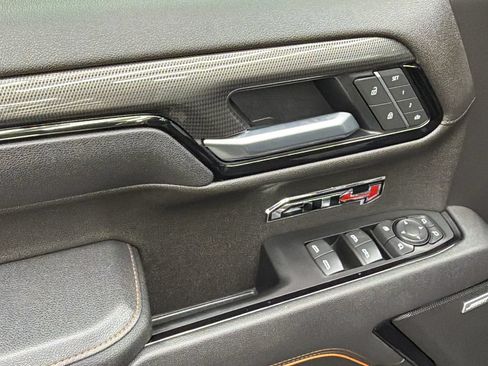 Used 2025 GMC Sierra 1500 AT4 w/ AT4 Premium Package AWD/4WD image 34
