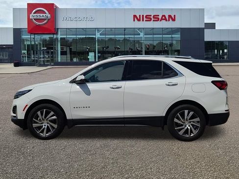 Used 2023 Chevrolet Equinox Premier AWD/4WD image 4