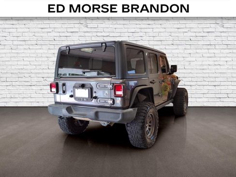 Used 2022 Jeep Wrangler Unlimited Sport AWD/4WD image 5