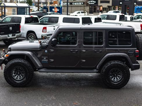 Used 2023 Jeep Wrangler Unlimited Sahara image 11