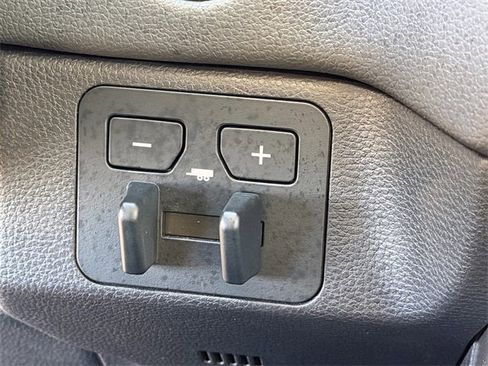 Used 2024 Toyota Tundra Limited image 19