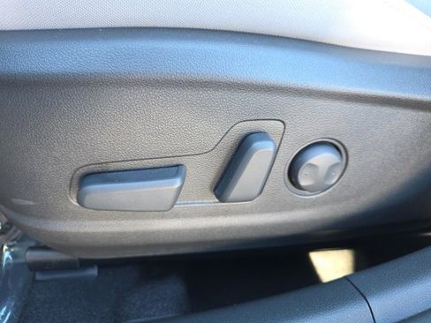 Certified 2023 Hyundai Kona SEL image 6