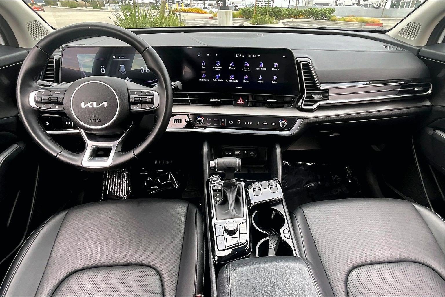 Used 2025 Kia Sportage EX w/ Premium Package FWD image 12