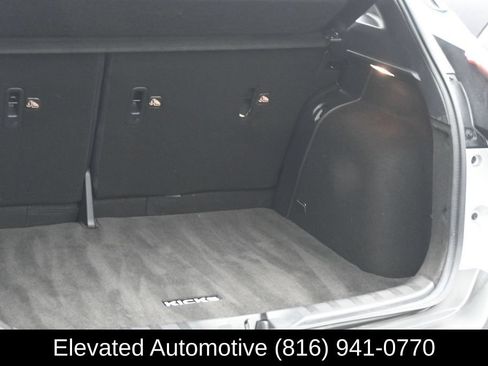 Used 2020 Nissan Kicks SV FWD image 19