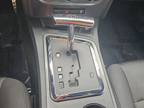 Used 2014 Dodge Challenger SXT image 12