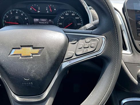 Used 2021 Chevrolet Malibu LT FWD image 24