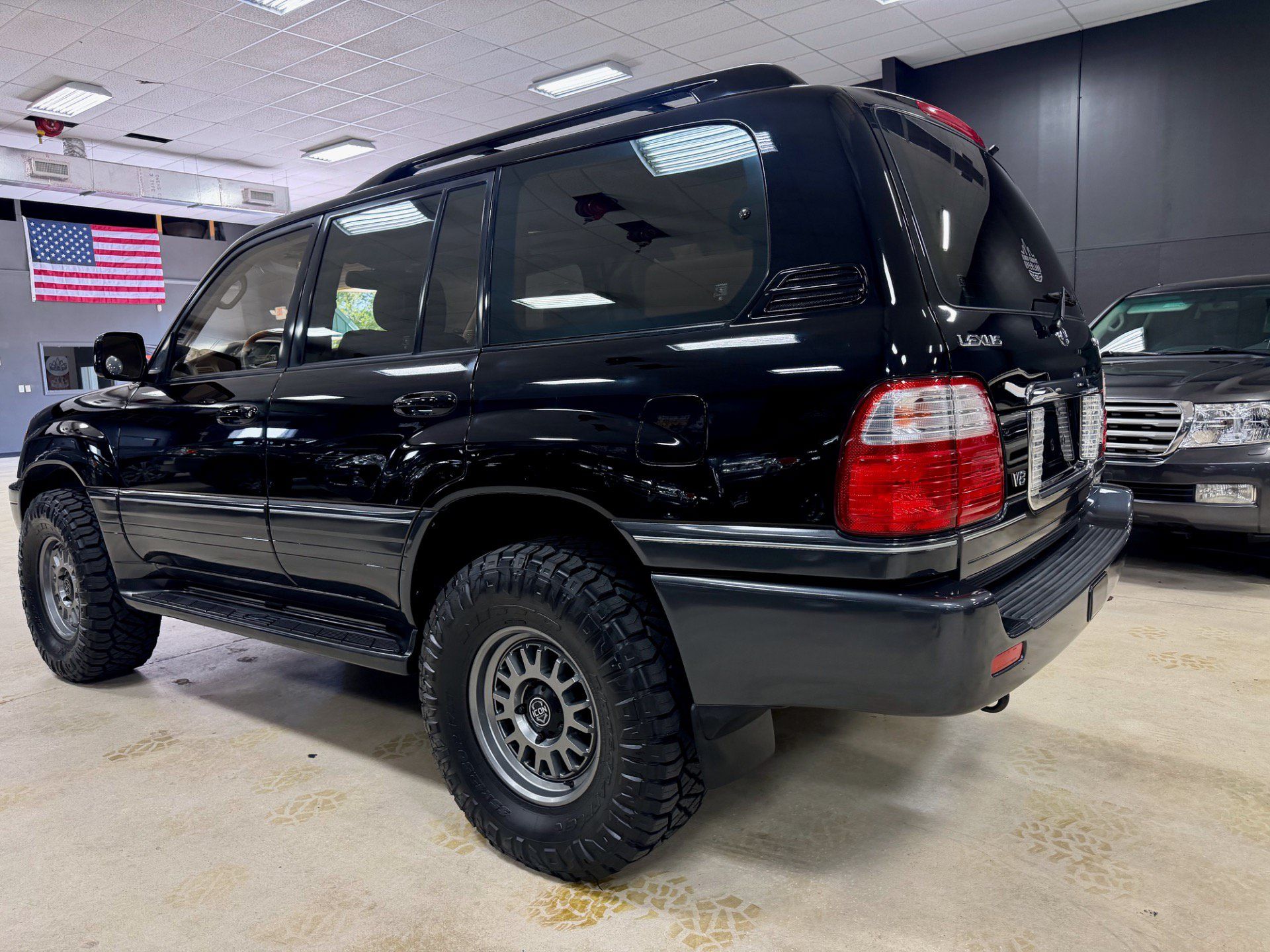 Used 2003 Lexus LX 470 4WD image 10