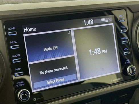 Used 2022 Toyota Tacoma TRD Off-Road image 16