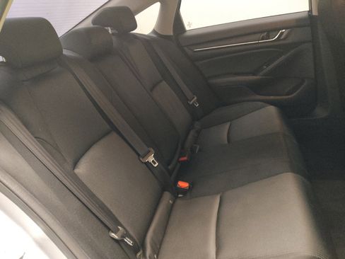 Used 2021 Honda Accord Hybrid image 19
