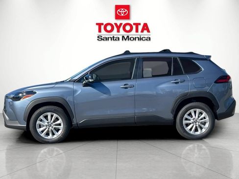 New 2026 Toyota Corolla Cross LE w/ Moonroof Package FWD image 7