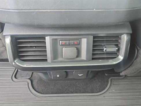 Certified 2022 Ford F150 Lariat w/ Equipment Group 502A High AWD/4WD image 30