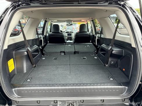Used 2011 Toyota 4Runner Limited AWD/4WD image 24