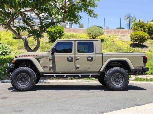 Used 2020 Jeep Gladiator Mojave w/ LED Lighting Group AWD/4WD image 2