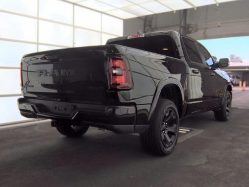 Used 2025 RAM 1500 Big Horn AWD/4WD image 4