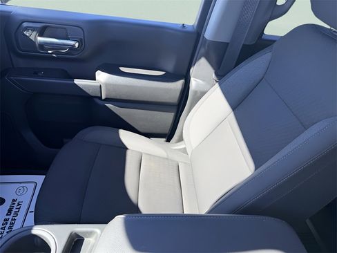 Used 2025 Chevrolet Silverado 2500 Custom w/ Custom Value Package image 29