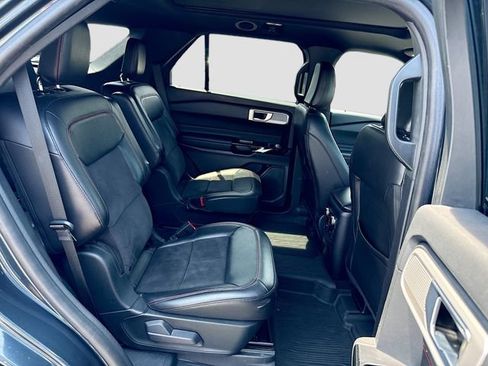 Certified 2022 Ford Explorer ST-Line w/ Class IV Trailer Tow Package AWD/4WD image 30