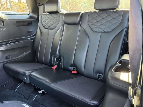 Used 2021 Hyundai Palisade Limited image 17