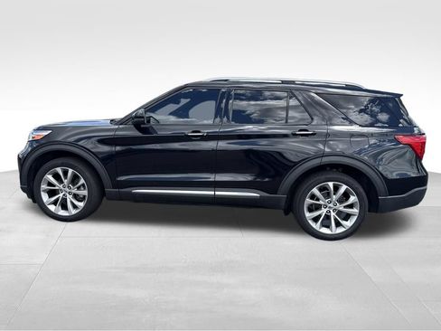 Used 2022 Ford Explorer Platinum w/ Equipment Group 601A AWD/4WD image 13