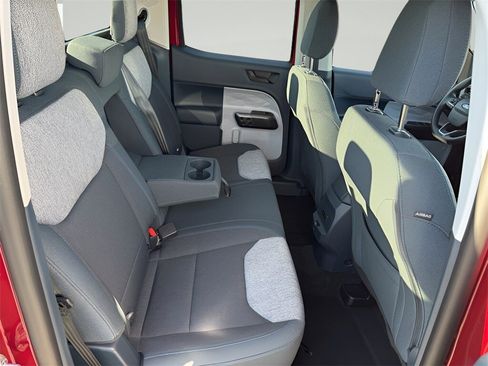 New 2025 Ford Maverick XLT image 30