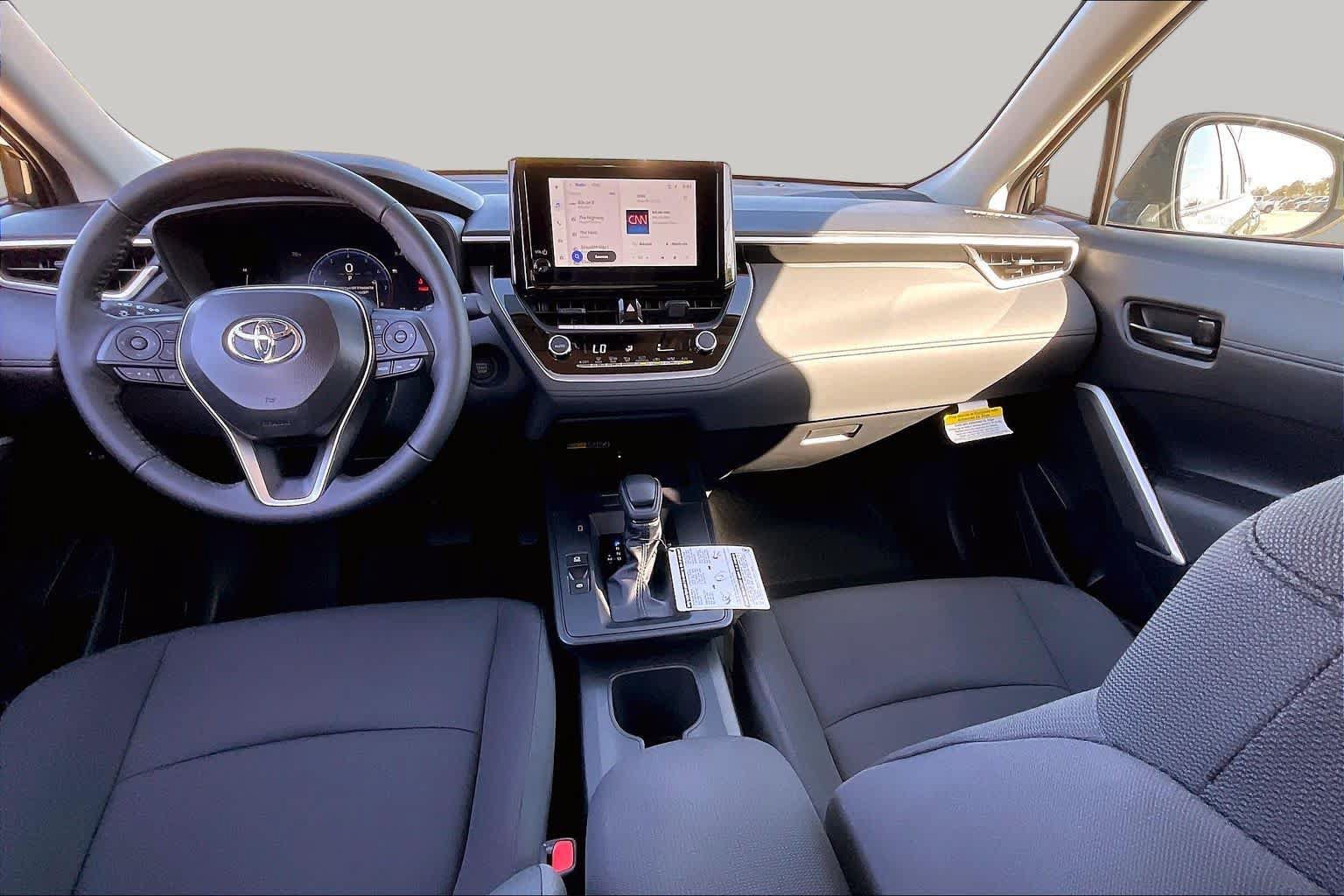 New 2026 Toyota Corolla Cross LE FWD image 5