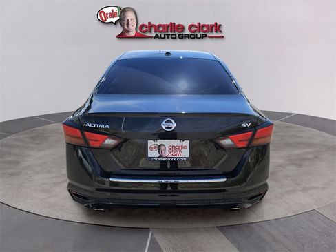 Used 2020 Nissan Altima 2.5 SV image 5