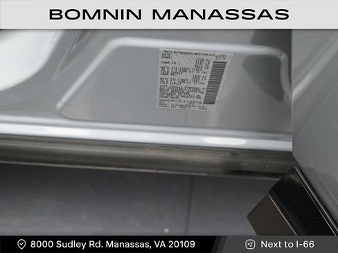 Used 2023 Nissan Murano SV w/ SV Midnight Edition Package image 18