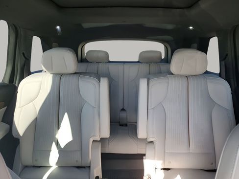 New 2026 Cadillac Vistiq Luxury w/ LPO, Floor Liner Package image 43