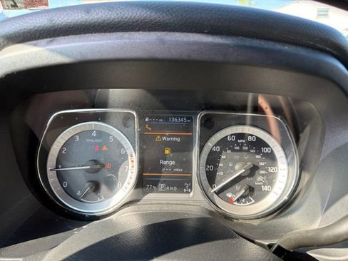 Used 2019 Nissan Titan SV w/ SV Convenience Package AWD/4WD image 13